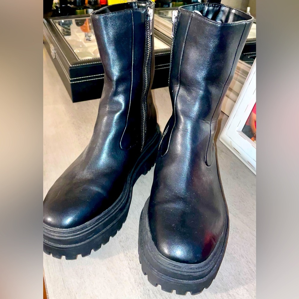 Steve Madden boots
